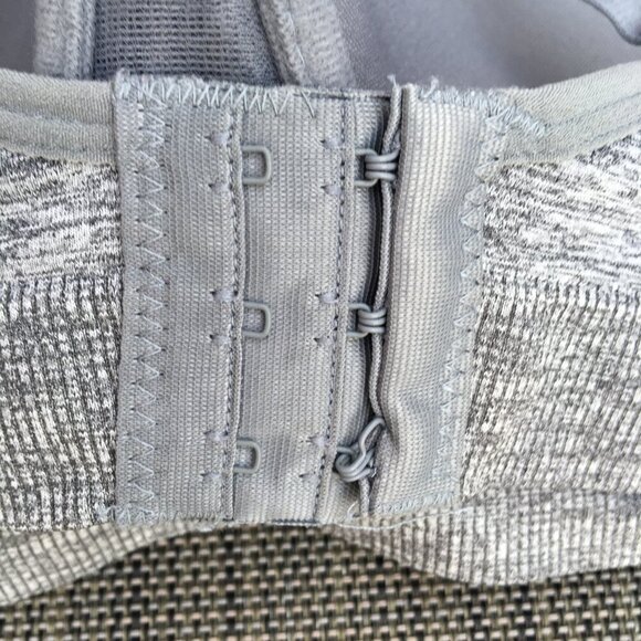 Nautica Intimates Tshirt Bra Size 42D Heather Gray Padded Underwire Adjustable - Picture 4 of 7